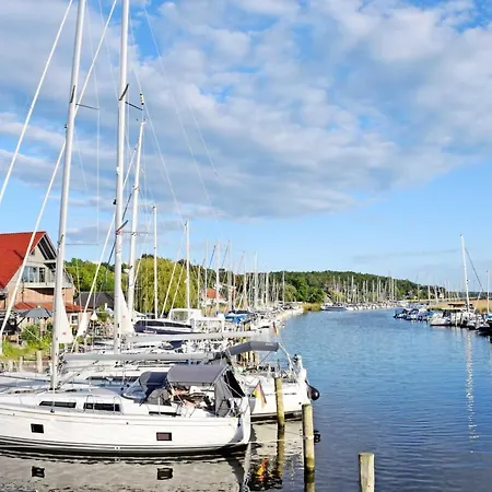 Mit Terrasse Am Hafen In 08 Homestay szállás *