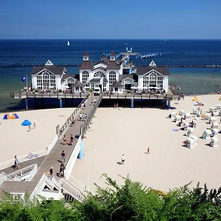 Mit Terrasse Am Hafen In 08 * Seedorf