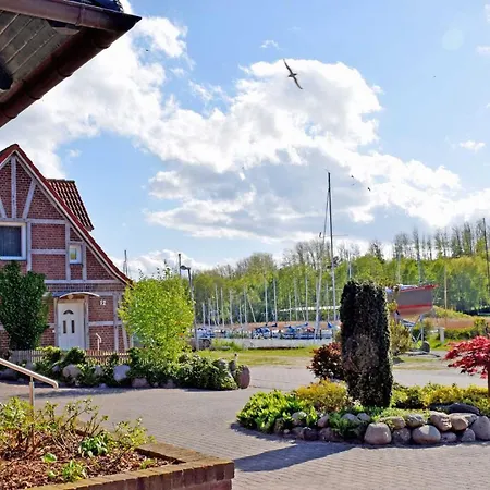 Homestay szállás Mit Terrasse Am Hafen In 08