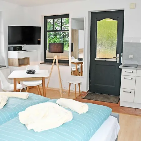 Mit Terrasse Am Hafen In 08 *